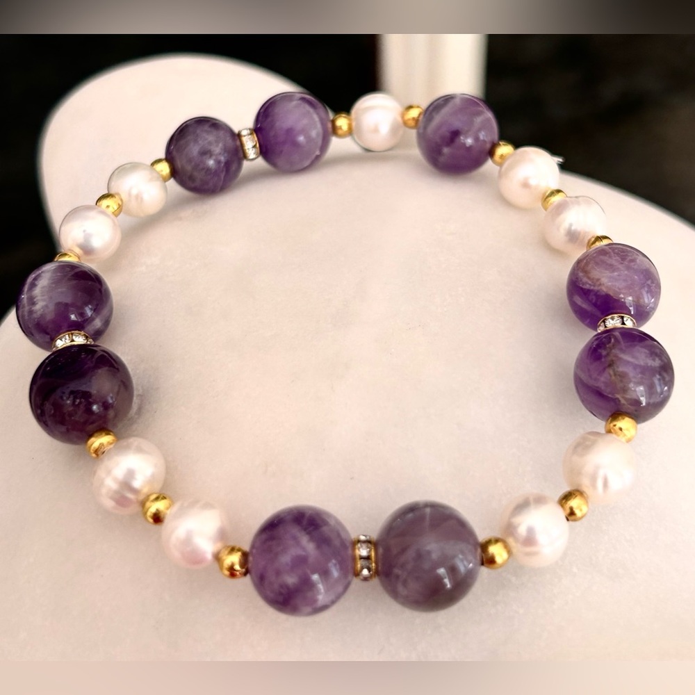 Amethyst & Freshwater Pearl Stretch Bracelet